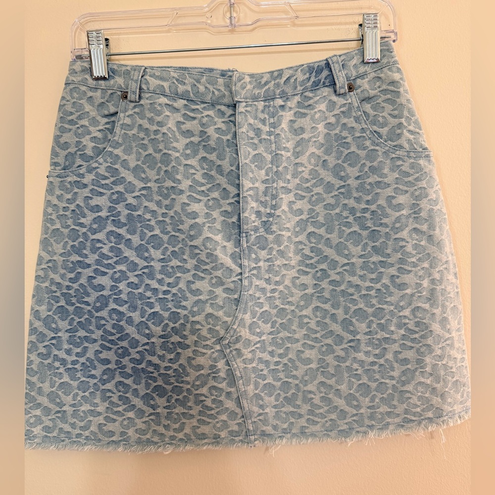 NWT Sadie & Sage Denim Leopard Print Mini Skirt